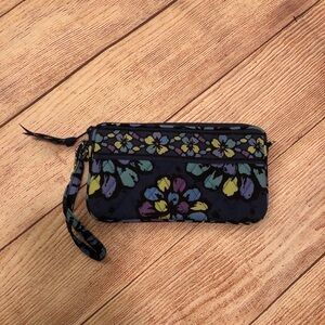 Vera‎ Bradley Wristlet
